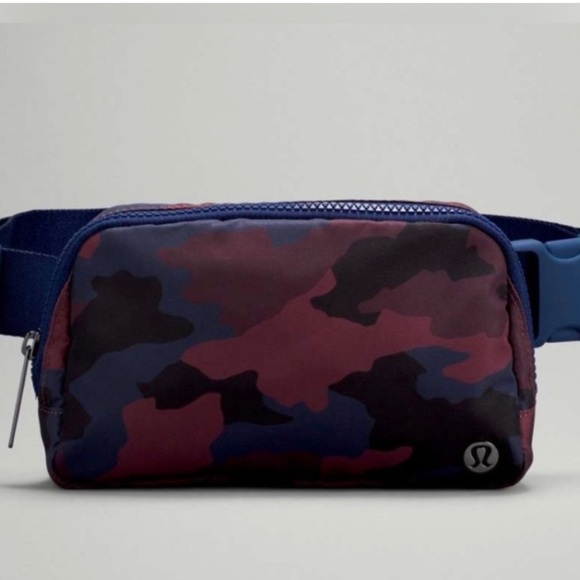 Lululemon Everywhere Belt Bag Original Strap Camo Smoky Red Night Sea - Picture 1 of 10